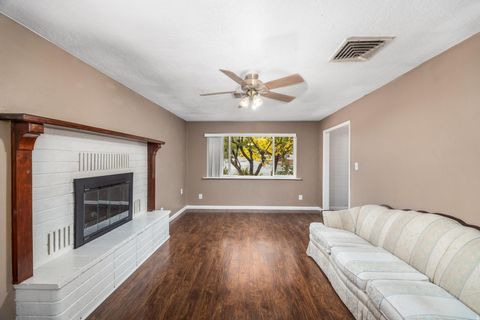 Tiny photo for 461 DIAGONAL ST, Saint George, UT 84770 (MLS # 2147506)