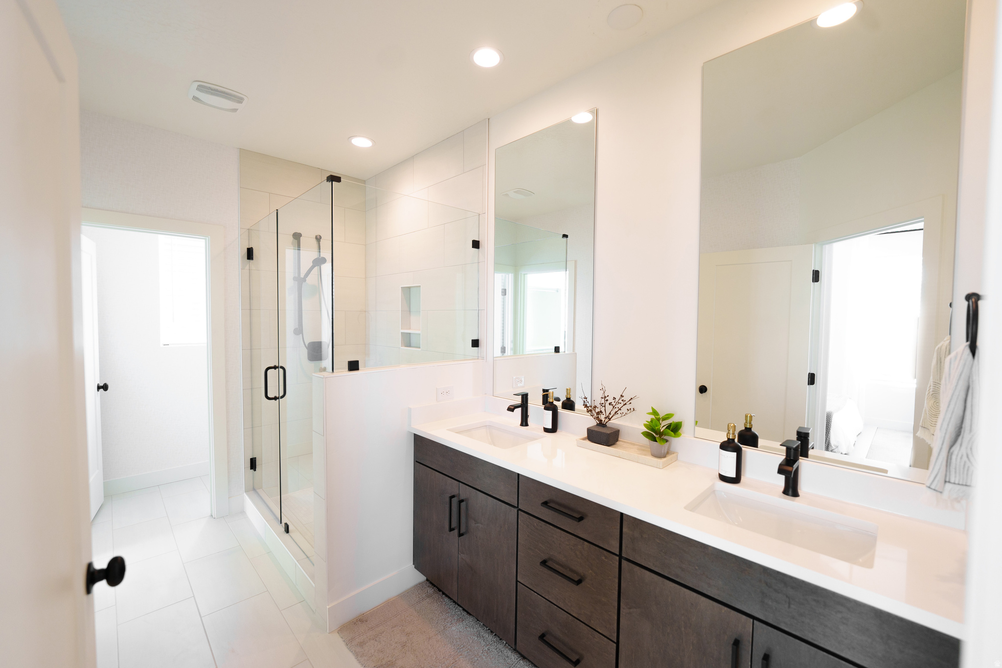 DAYBREAK - Residential