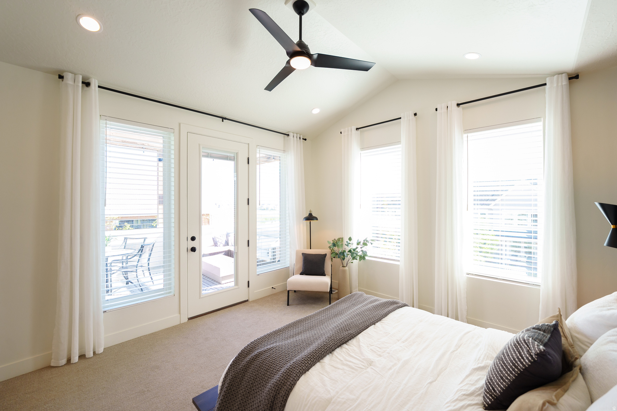 DAYBREAK - Residential