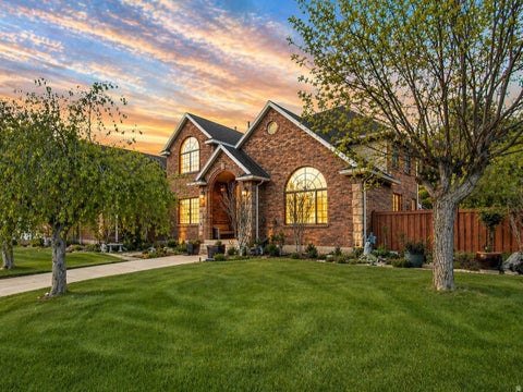 Homes For Sale - 268 W Countryside Dr<br/> Orem, UT 84058