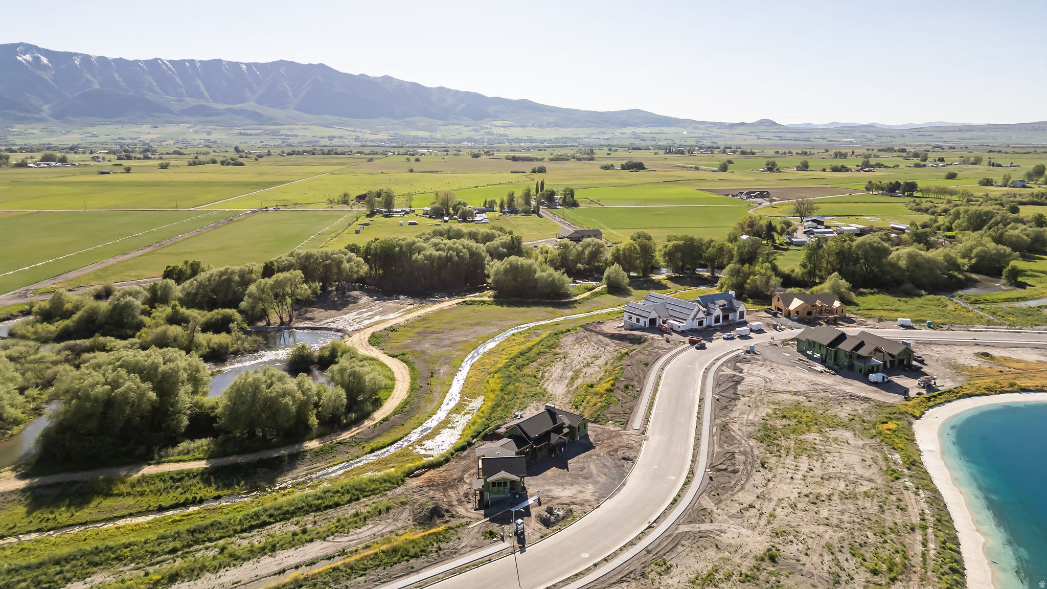 WILLOW LAKES - Residential