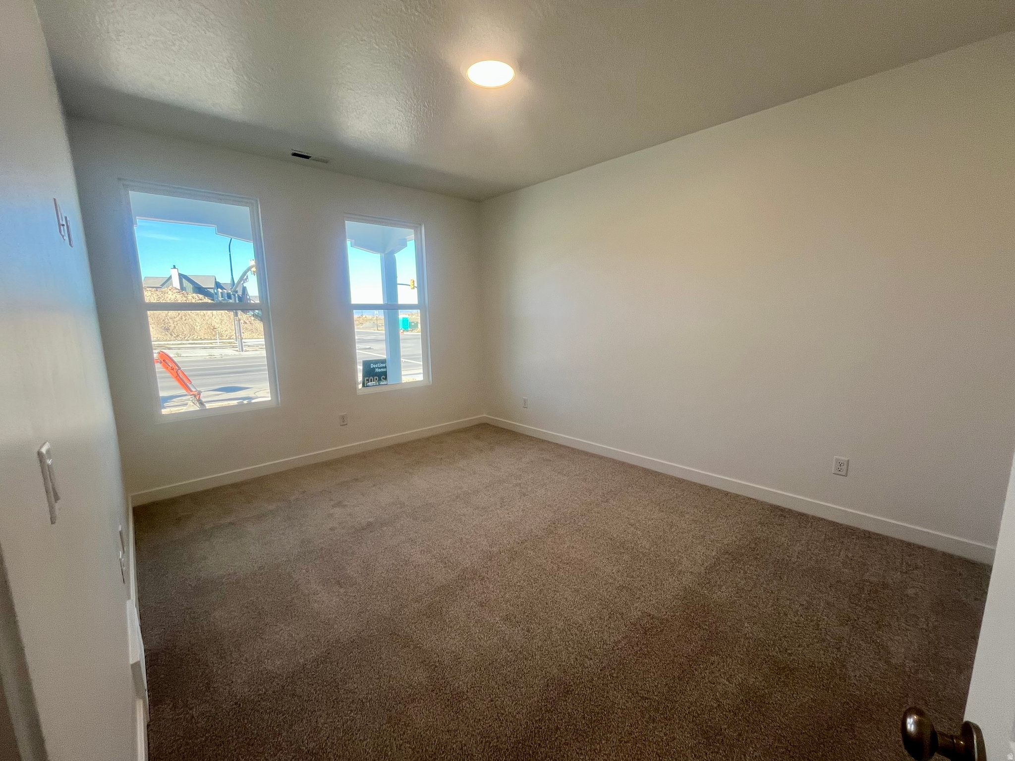 DAYBREAK - Residential