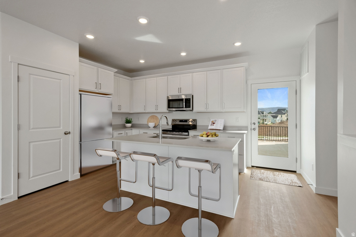 DAYBREAK - Residential