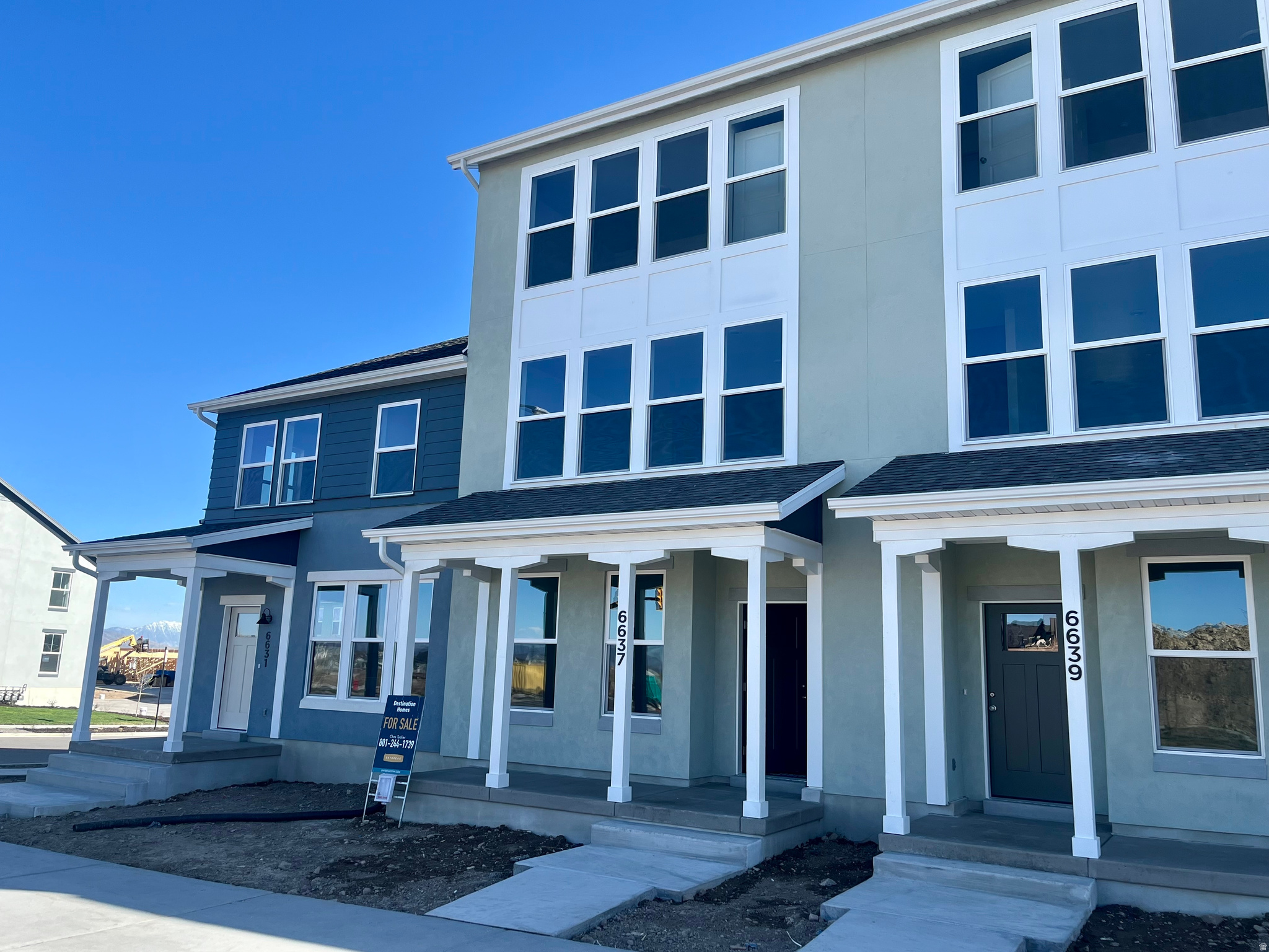 DAYBREAK - Residential