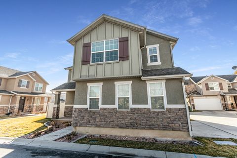 Photo of 837 W WILSTEAD DR, North Salt Lake, UT 84054 (MLS # 2134550)