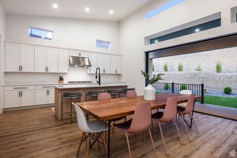 Tiny photo for 5516 N VALLEY VIEW RD, Lehi, UT 84043 (MLS # 2098764)