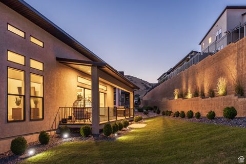 Tiny photo for 5516 N VALLEY VIEW RD, Lehi, UT 84043 (MLS # 2098764)