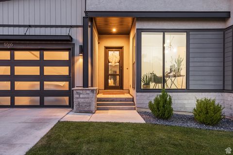 Tiny photo for 5516 N VALLEY VIEW RD, Lehi, UT 84043 (MLS # 2098764)