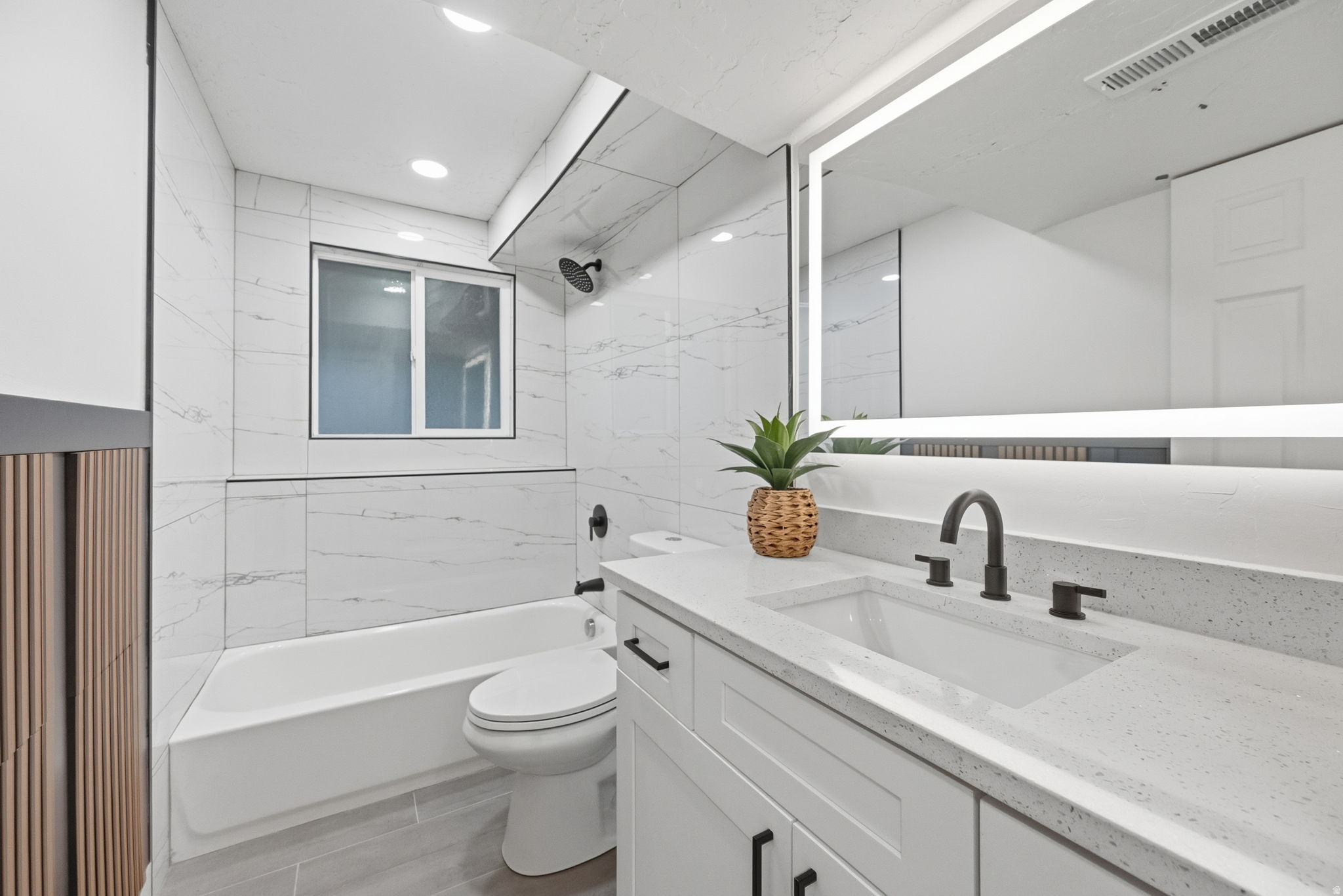 WOODLEDGE SU - Residential