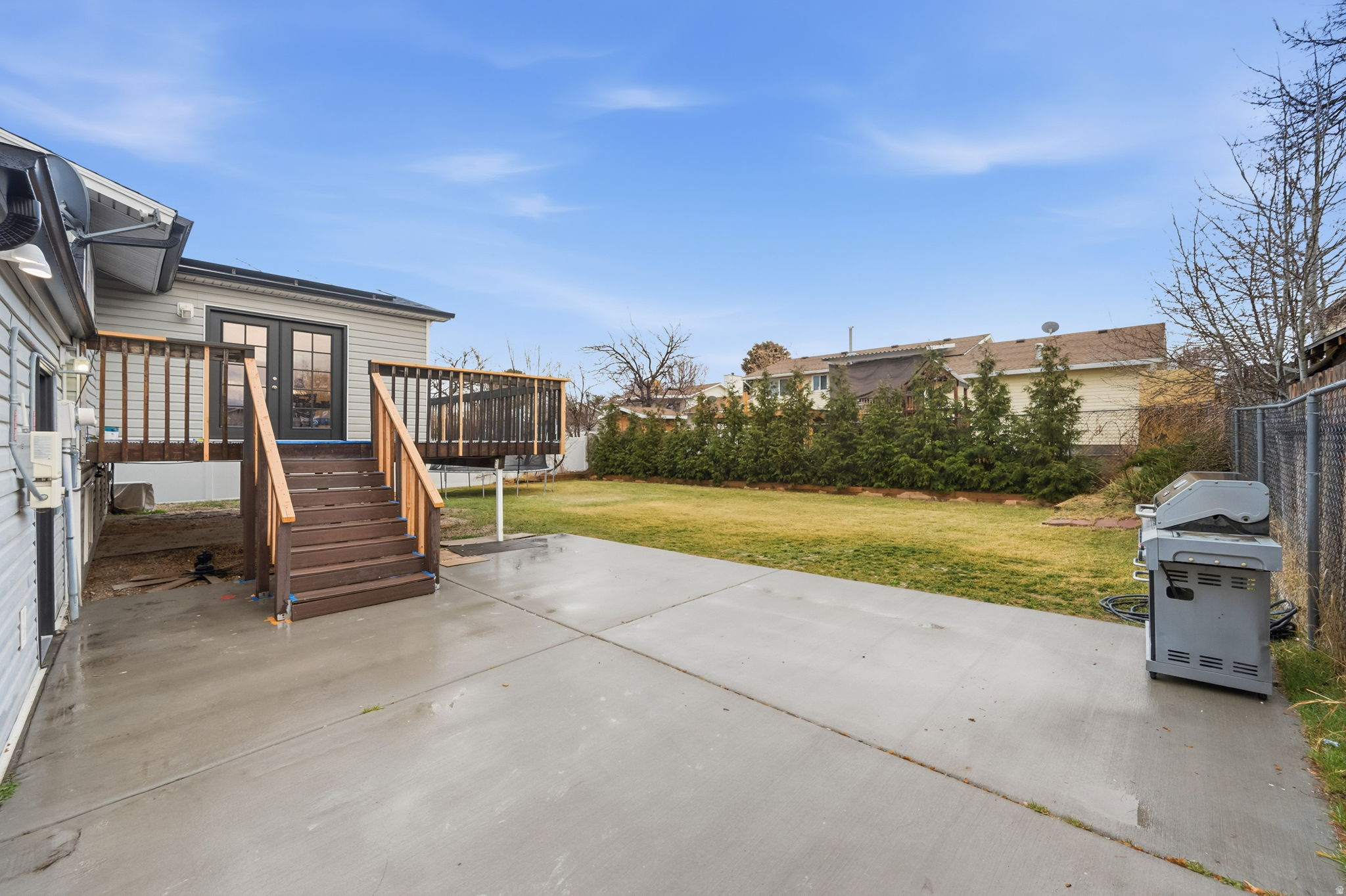 WOODLEDGE SU - Residential