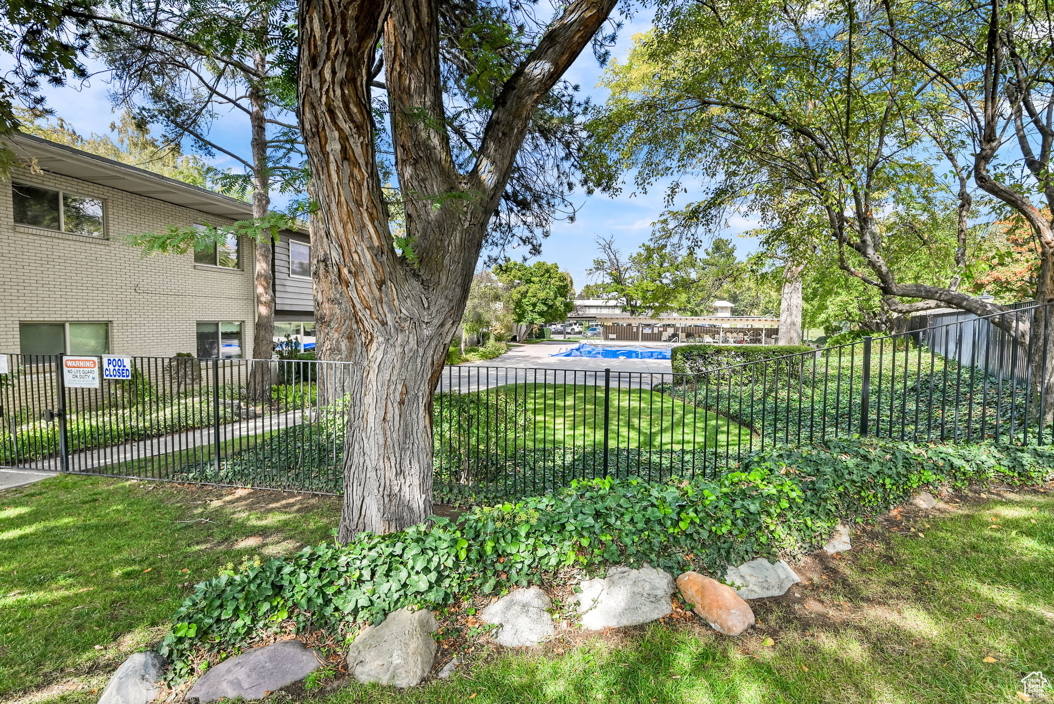 GRAYSTONE - Residential