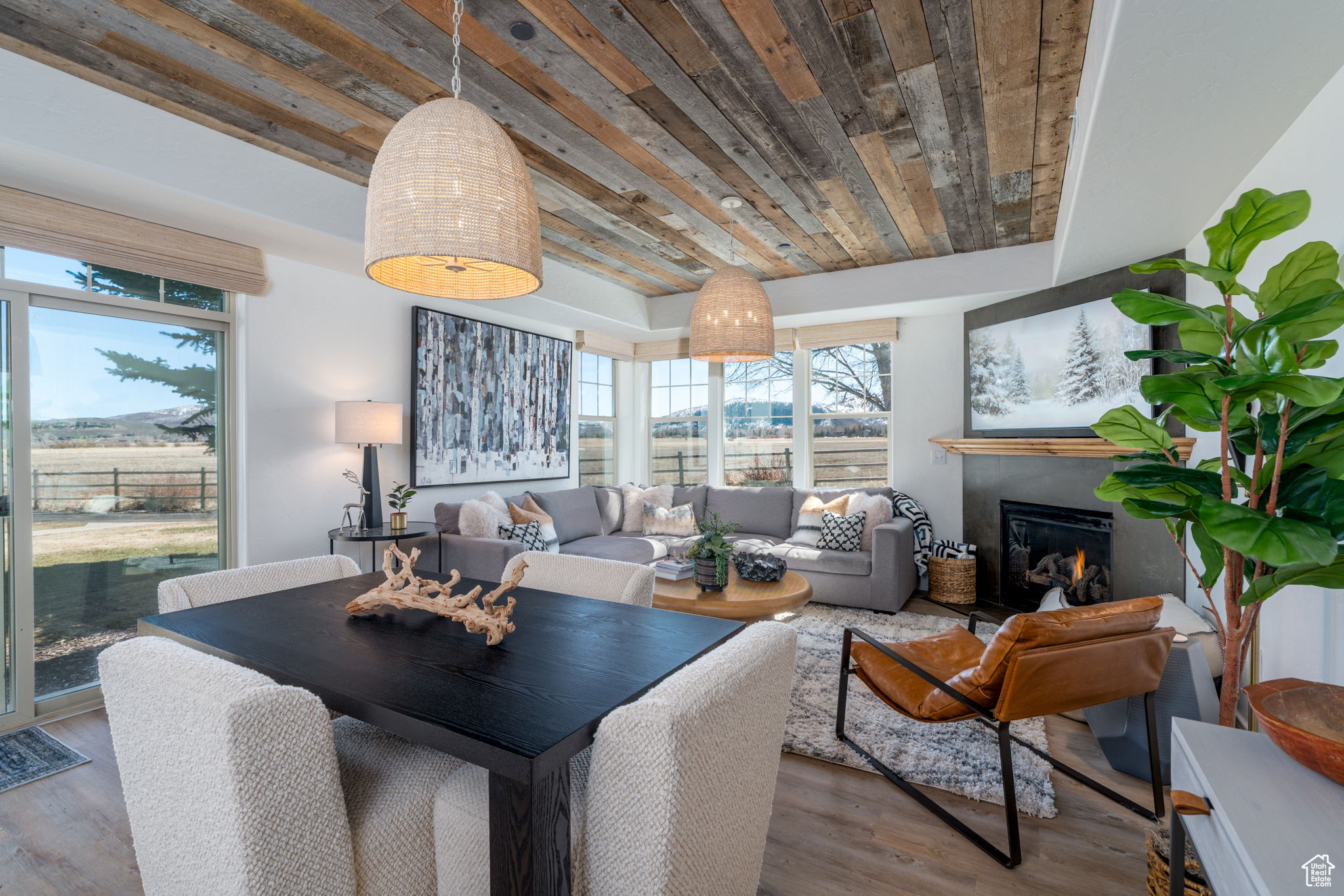 Front Row Views and Mountain Chic at Fox Point in Redstone. Welcome to your perfect mountain escape. This newly remodeled townhome with two-bedroom, three baths comfortably sleeps six while offering a luxurious and cozy ambiance inspired by boutique hotels. Relax and unwind while enjoying the stunning mountain scenery and soaking in the large outdoor hot tub after a day of adventure. The primary bedroom has a king bed and large daybed perfect for napping or taking in the beautiful mountain, ski resort and valley views. The second bedroom has a queen bed and twin RH bunk above. The loft/hallway has a comfy futon suitable for kids or smaller adults. Laundry room with full size washer and dryer, 2 car garage, ambient gas fireplace, 65 inch tv with sound bar, large private hot tub, third powder bath and stocked kitchen with Nespresso machine are just some of the convenient amenities. The mountain chic interior with designer furnishings creates a warm and inviting atmosphere. Located in Kimball Junction just 5 min to the free parking and cabriolet/ski lift at Park City Mountain Resort and quick/easy access to Deer Valley. This home has front row unobstructed views and sits on a lovely path for walking, running, biking, XC skiing or meandering to the multiple shops, restaurants and work out facilities. Only 35 minutes from Salt Lake International Airport. Come experience the ultimate blend of comfort and convenience in this beautifully crafted townhome--your ideal base for exploring the majestic mountains and town of Park City.