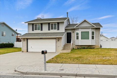 Tiny photo for 2273 N 1975 E, Layton, UT 84040 (MLS # 2127145)