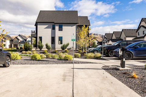Tiny photo for 398 W 3050 N, Lehi, UT 84043 (MLS # 2148539)