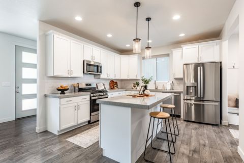 Tiny photo for 398 W 3050 N, Lehi, UT 84043 (MLS # 2148539)