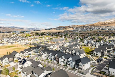 Tiny photo for 398 W 3050 N, Lehi, UT 84043 (MLS # 2148539)