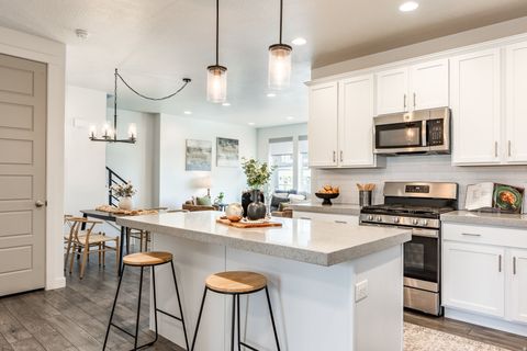 Tiny photo for 398 W 3050 N, Lehi, UT 84043 (MLS # 2148539)