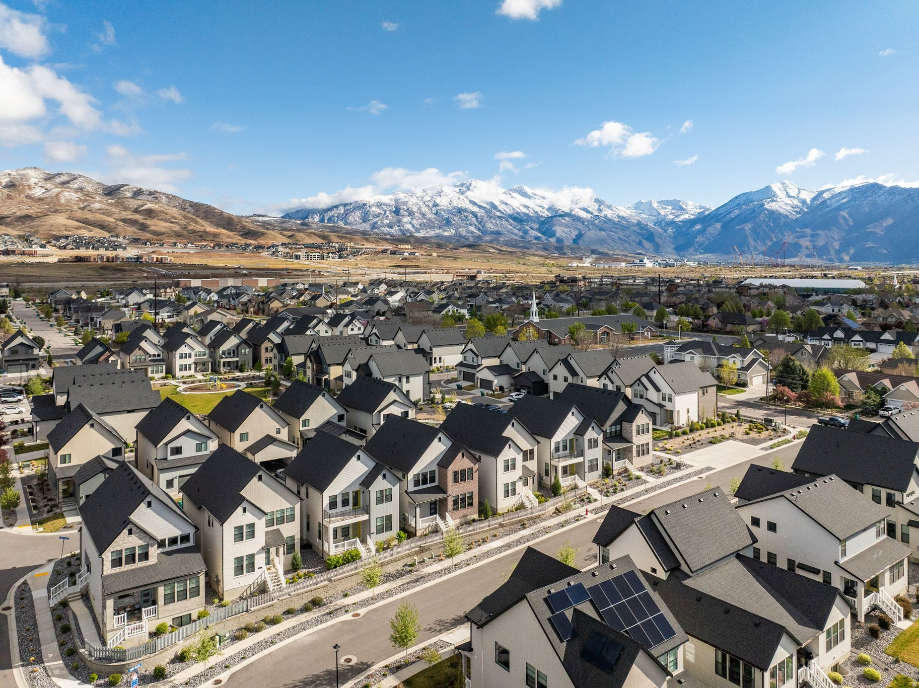 PARKVIEW COTTAGES - Residential