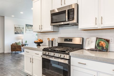 Tiny photo for 398 W 3050 N, Lehi, UT 84043 (MLS # 2148539)