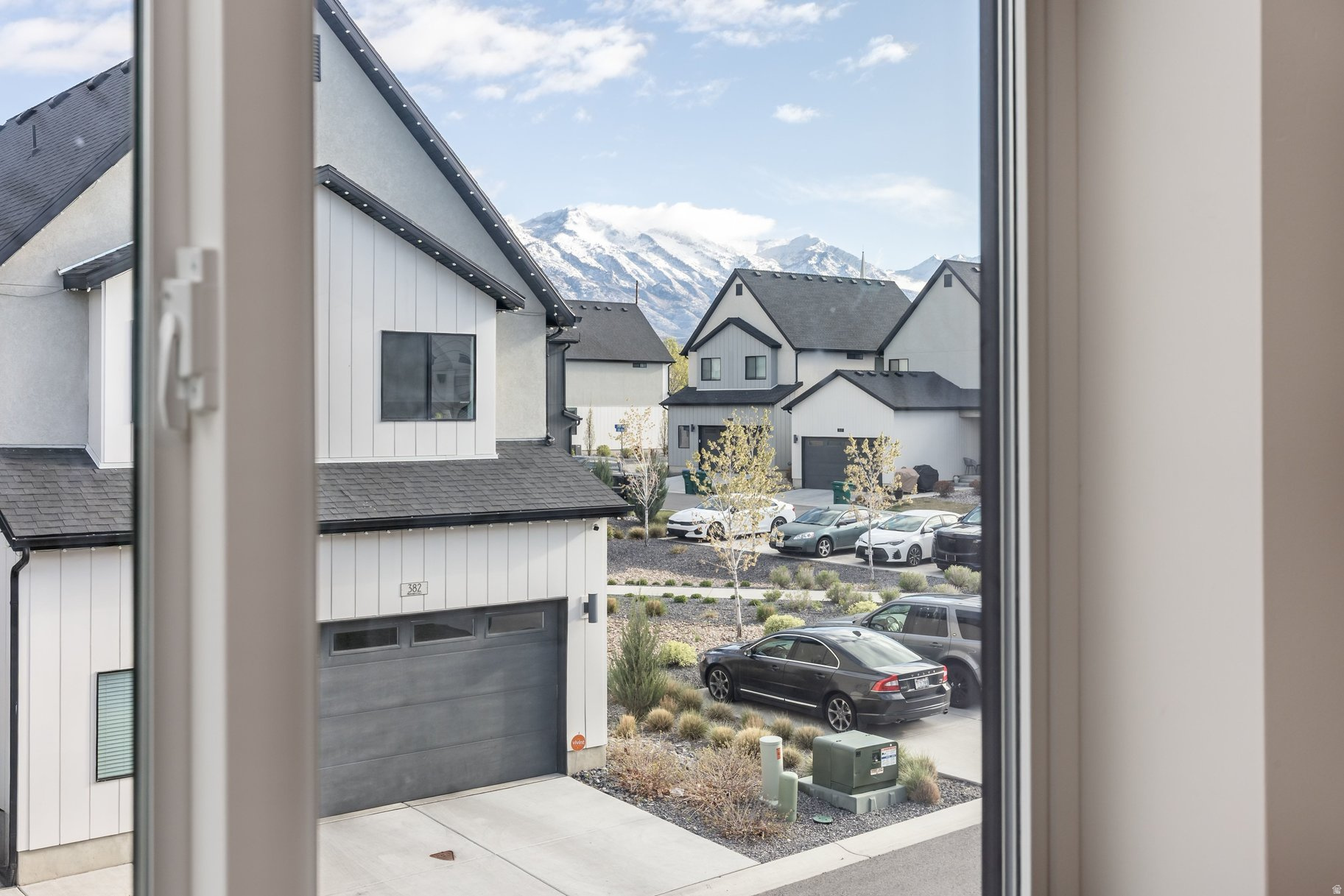 PARKVIEW COTTAGES - Residential