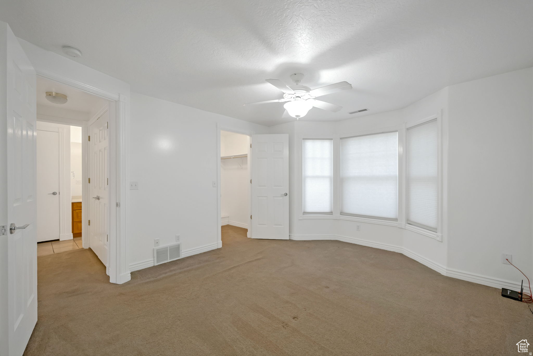 FIVE STAR CONDO - Residential