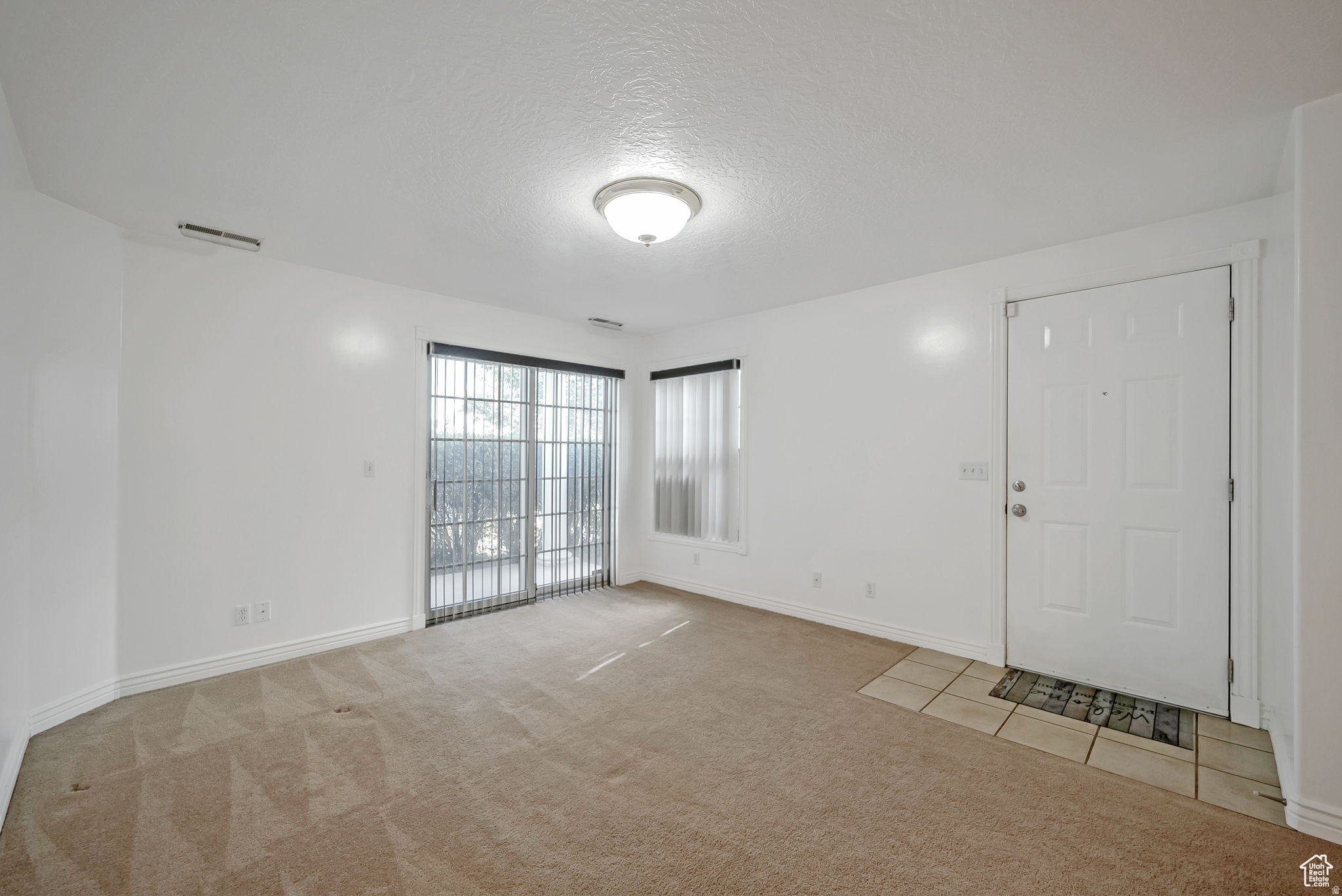 FIVE STAR CONDO - Residential