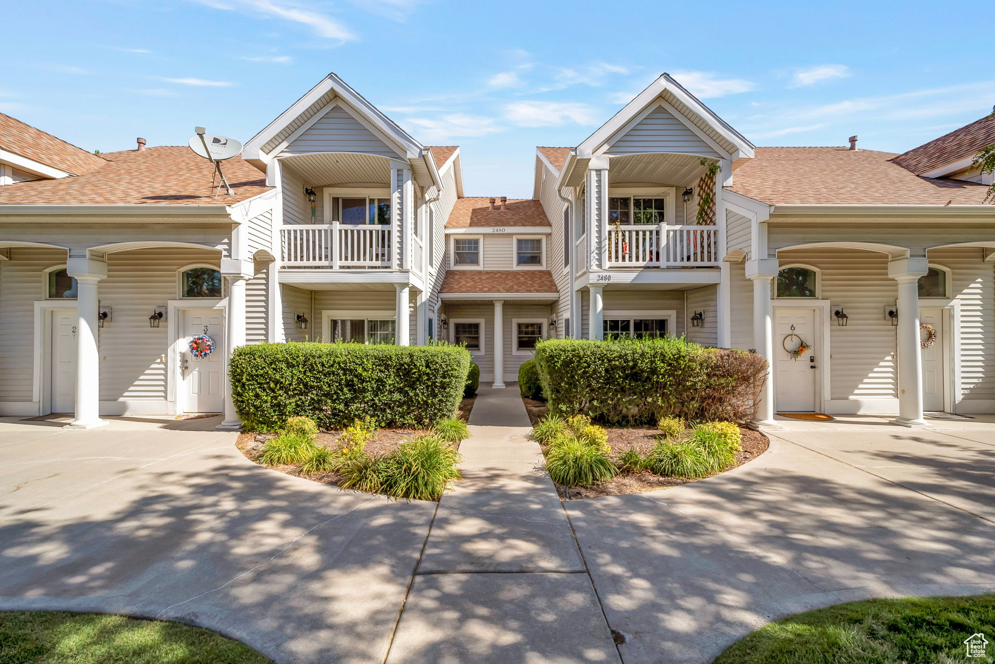 FIVE STAR CONDO - Residential