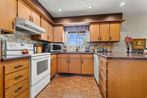 Tiny photo for 703 EMERALD DR, Bountiful, UT 84010 (MLS # 2176493)