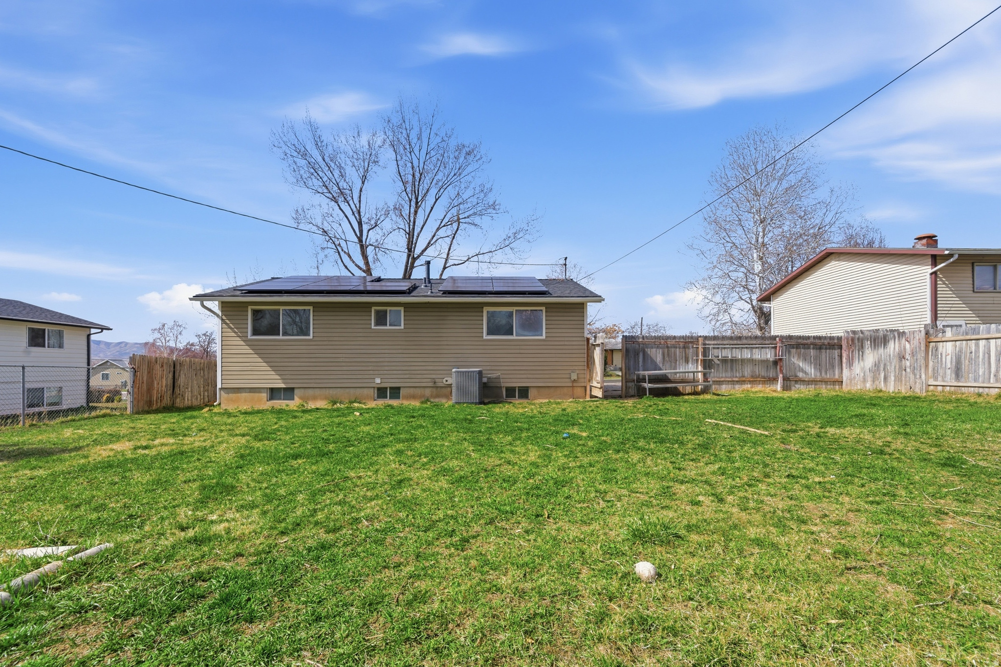 MIT-DEL ESTATES - Residential