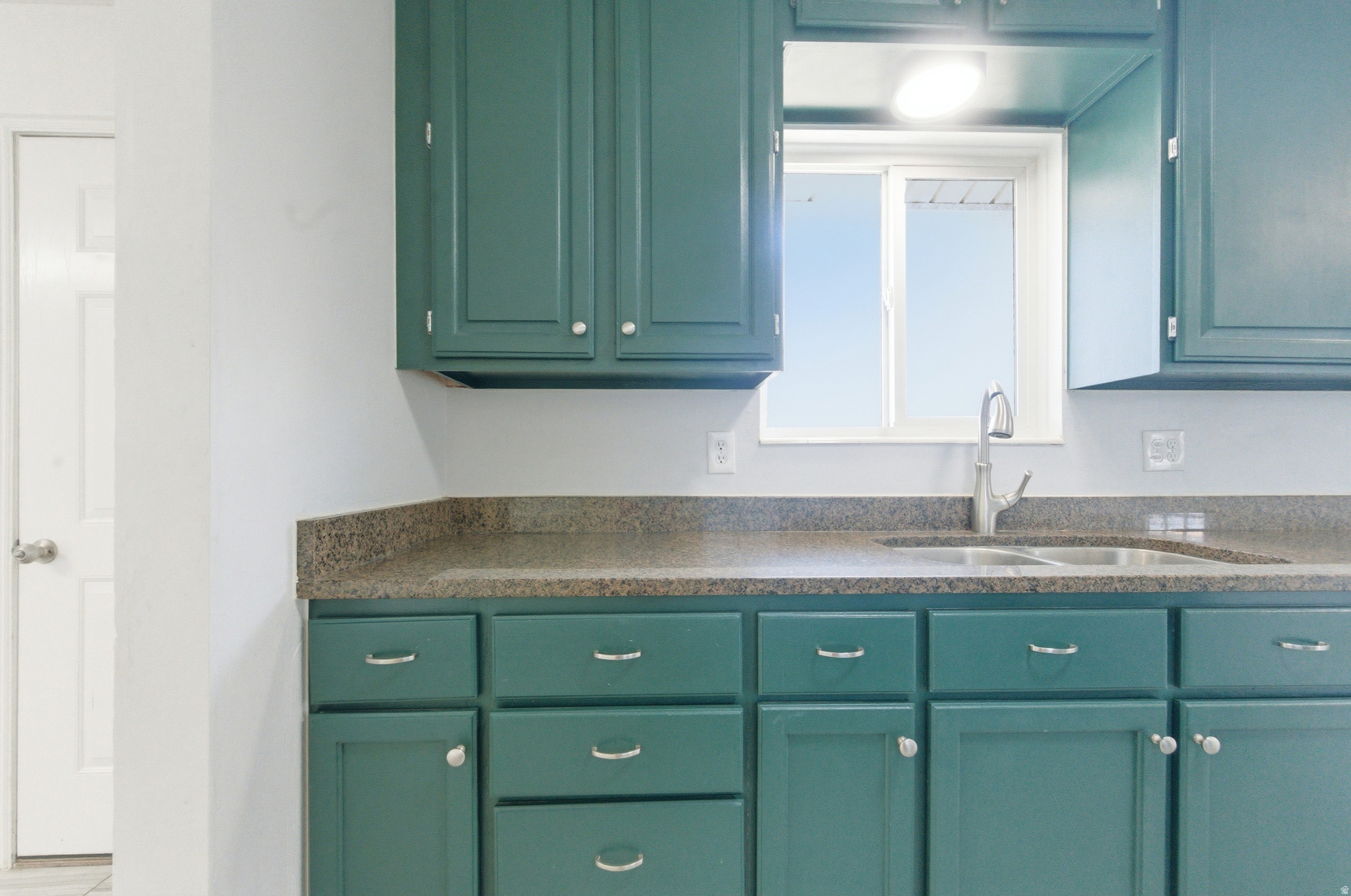 MIT-DEL ESTATES - Residential