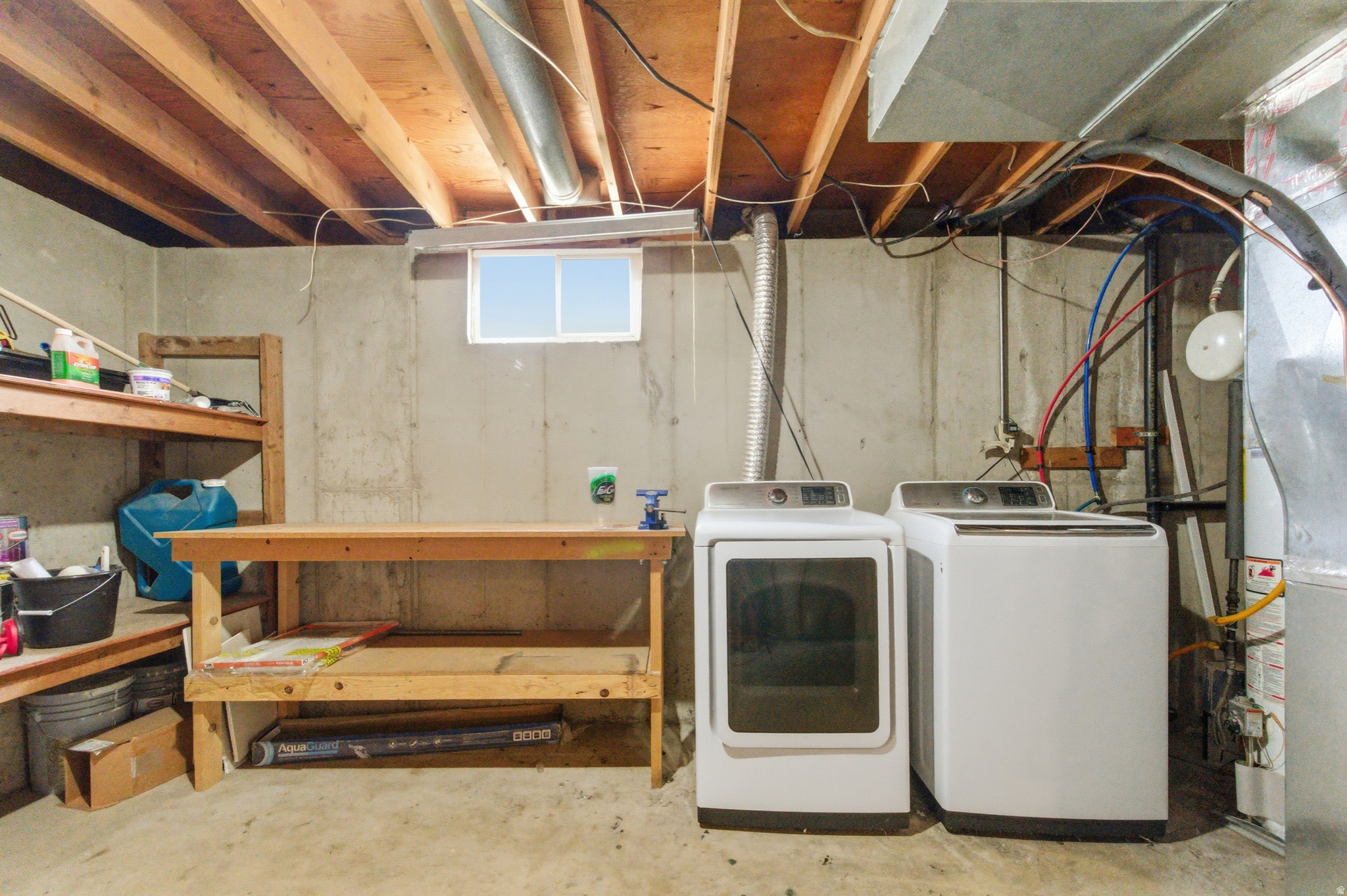 MIT-DEL ESTATES - Residential