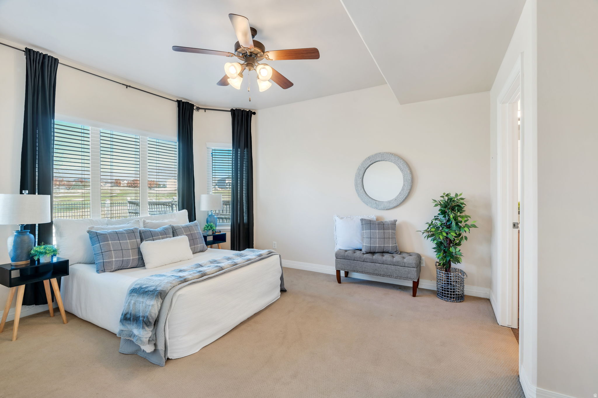 EAGLES GATE - Residential