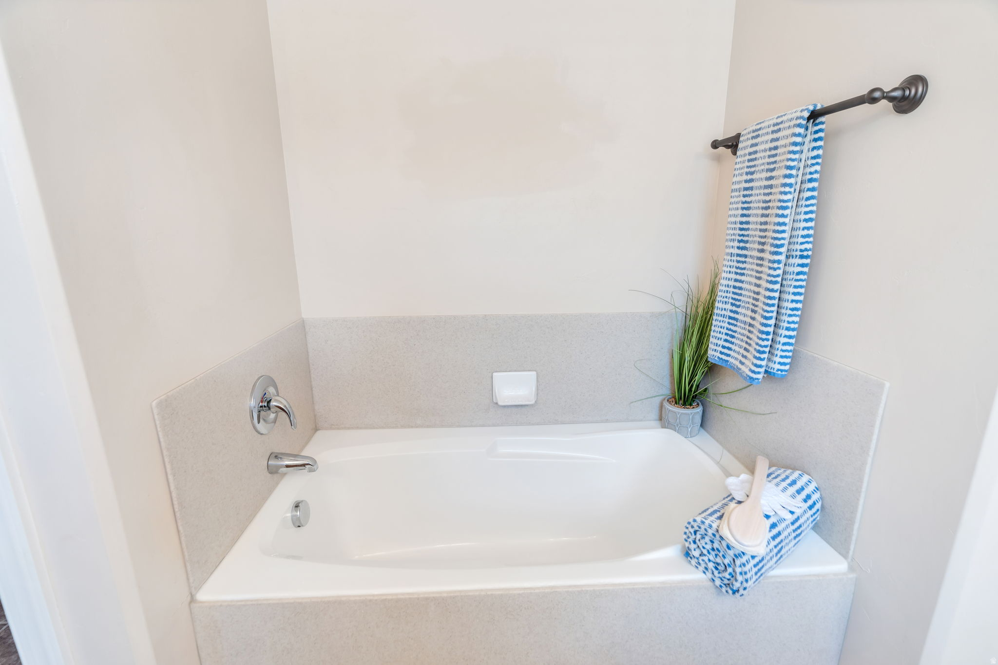 EAGLES GATE - Residential