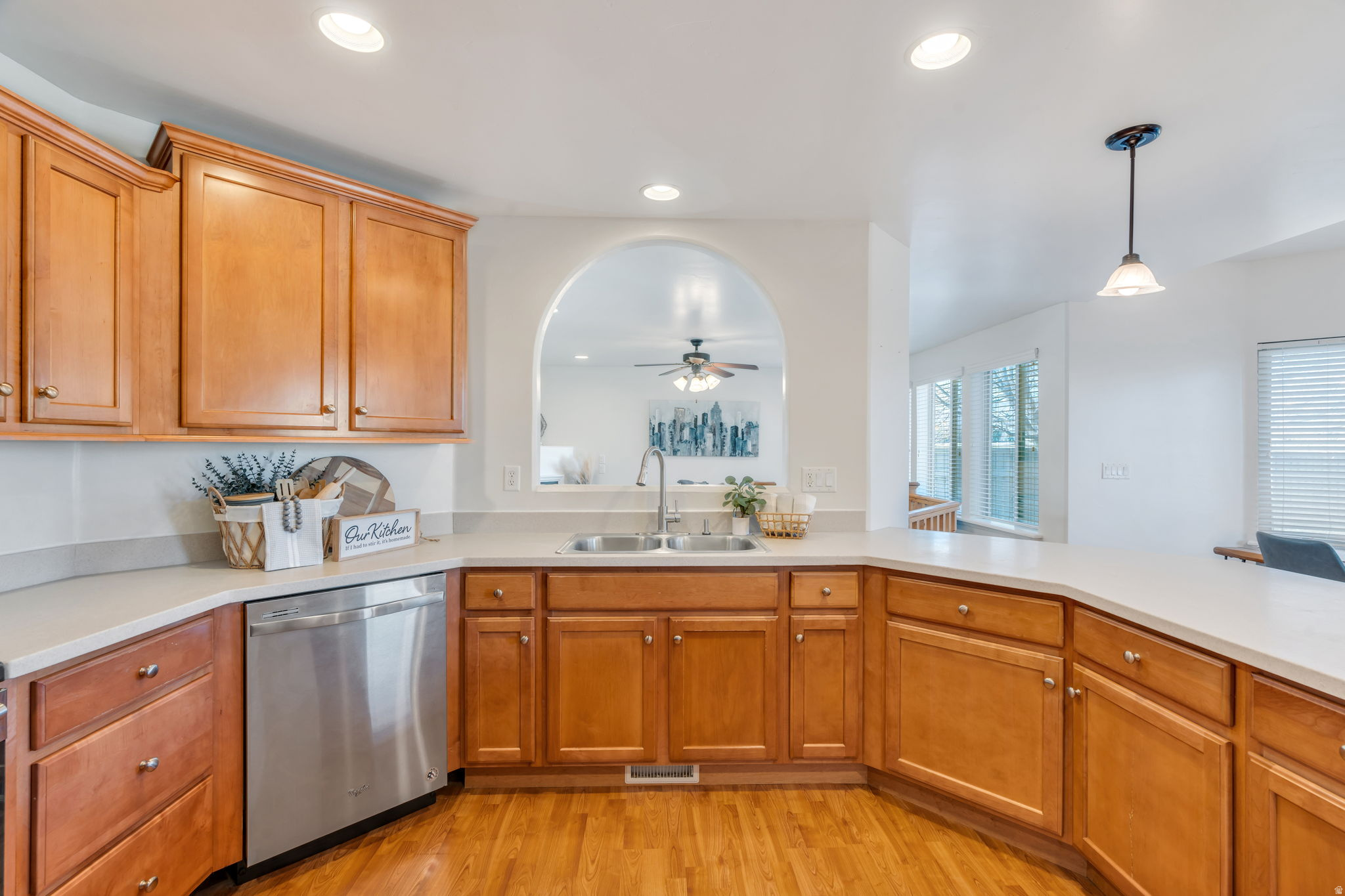 EAGLES GATE - Residential