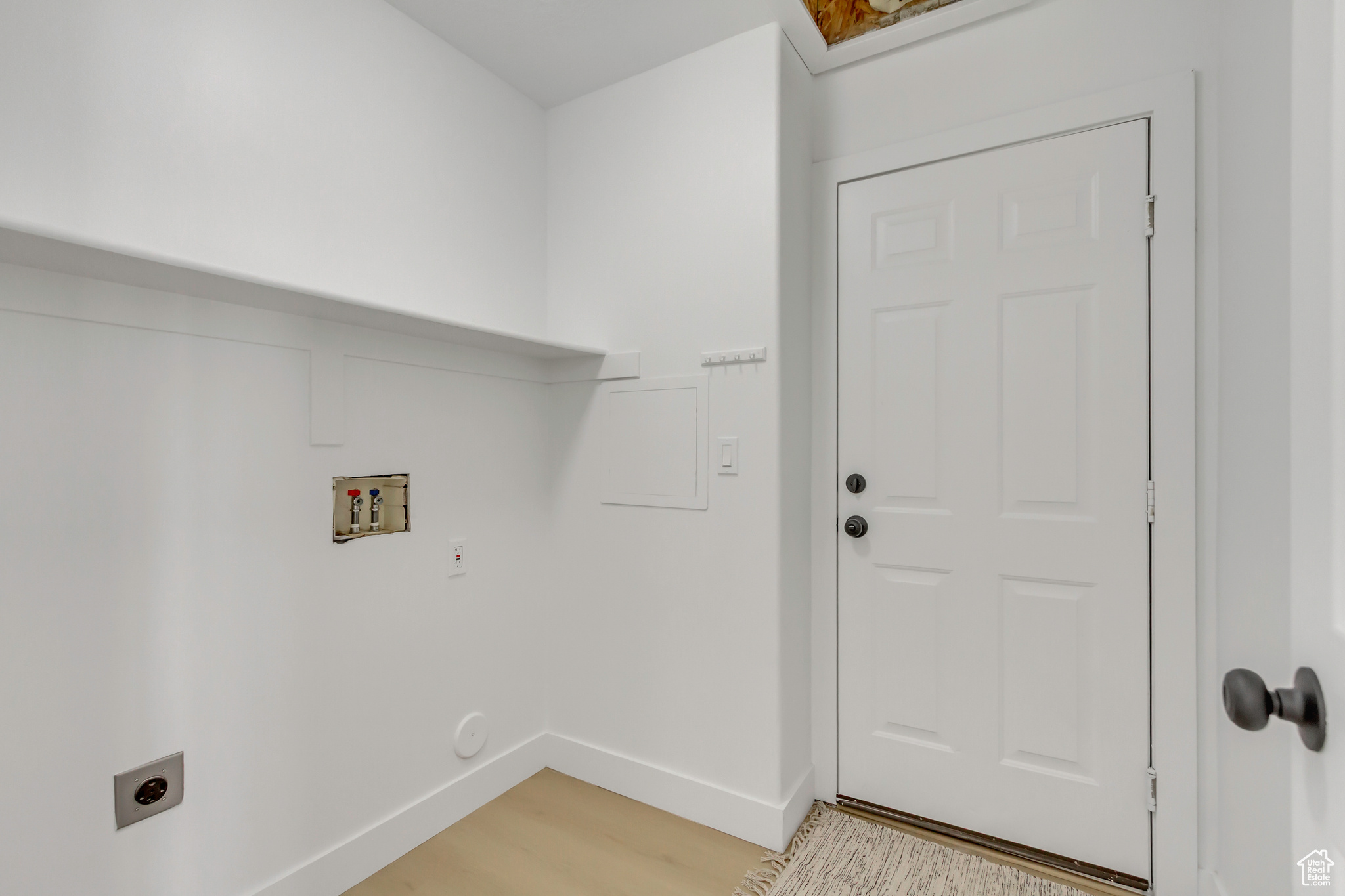 PICKET LN @ CNTRY CR - Residential