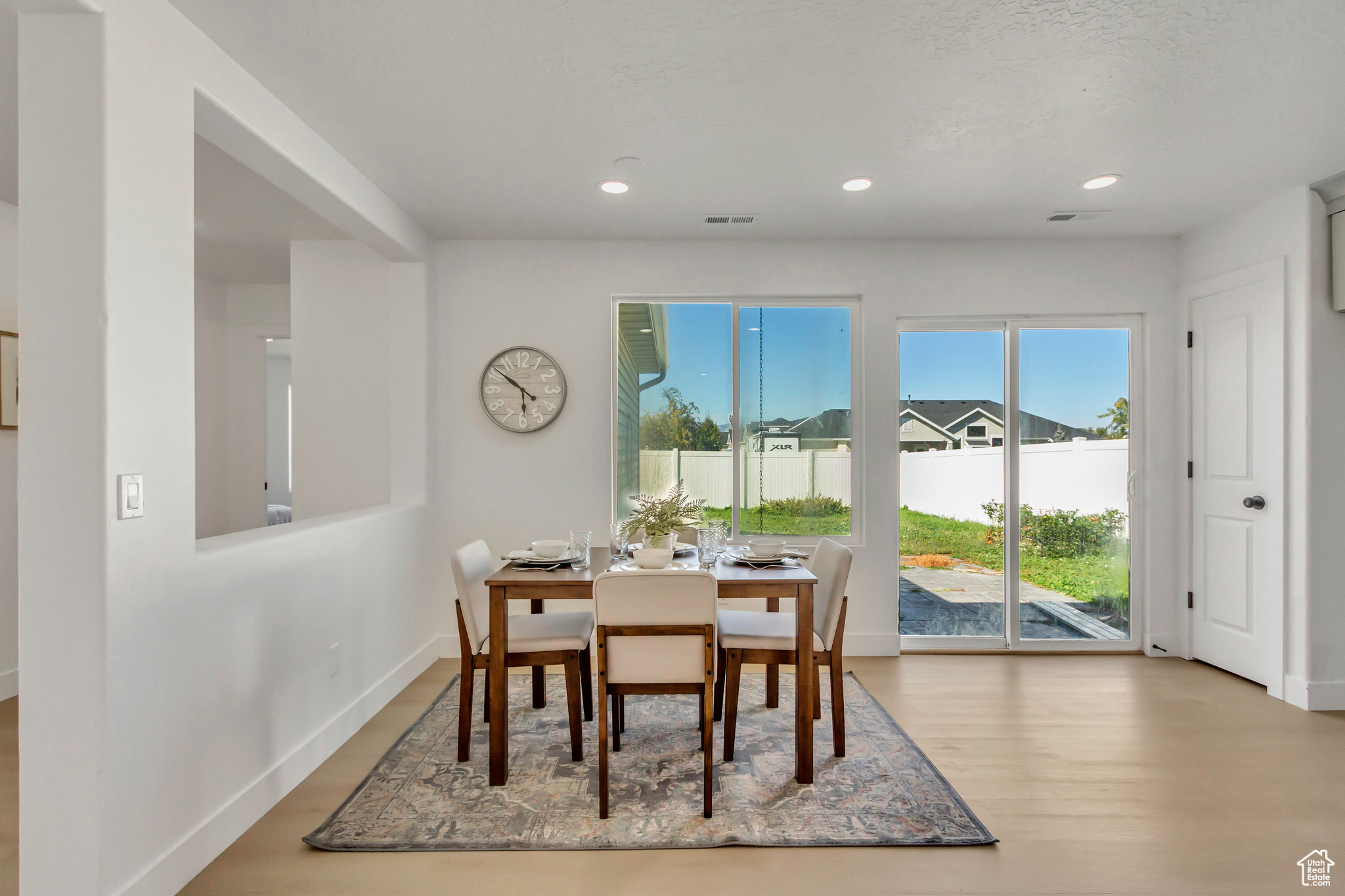 PICKET LN @ CNTRY CR - Residential