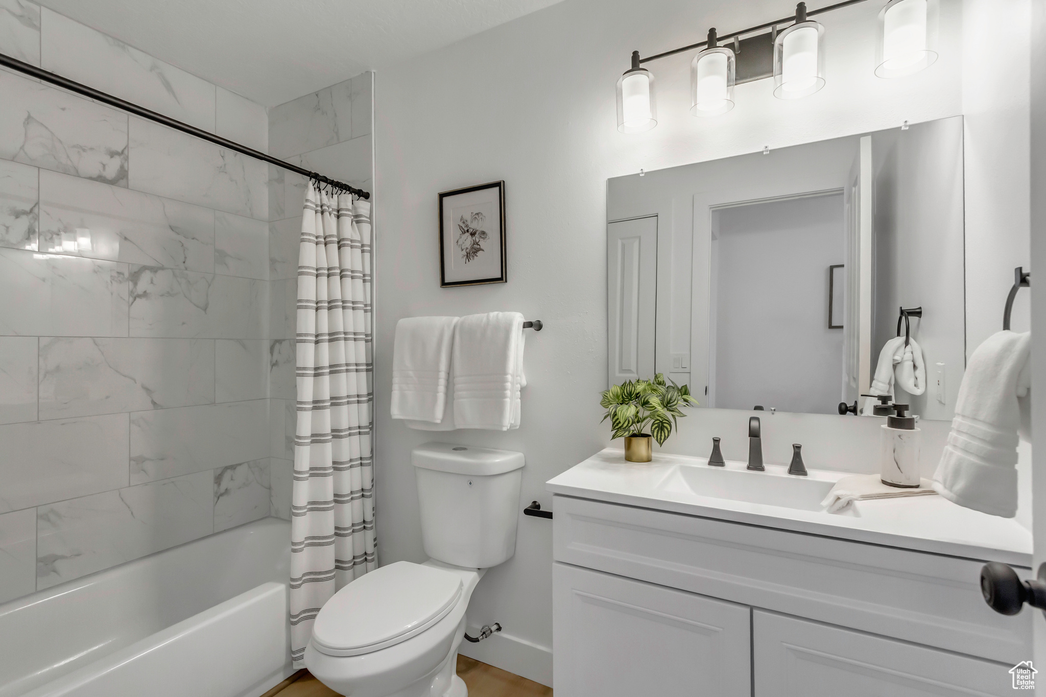 PICKET LN @ CNTRY CR - Residential