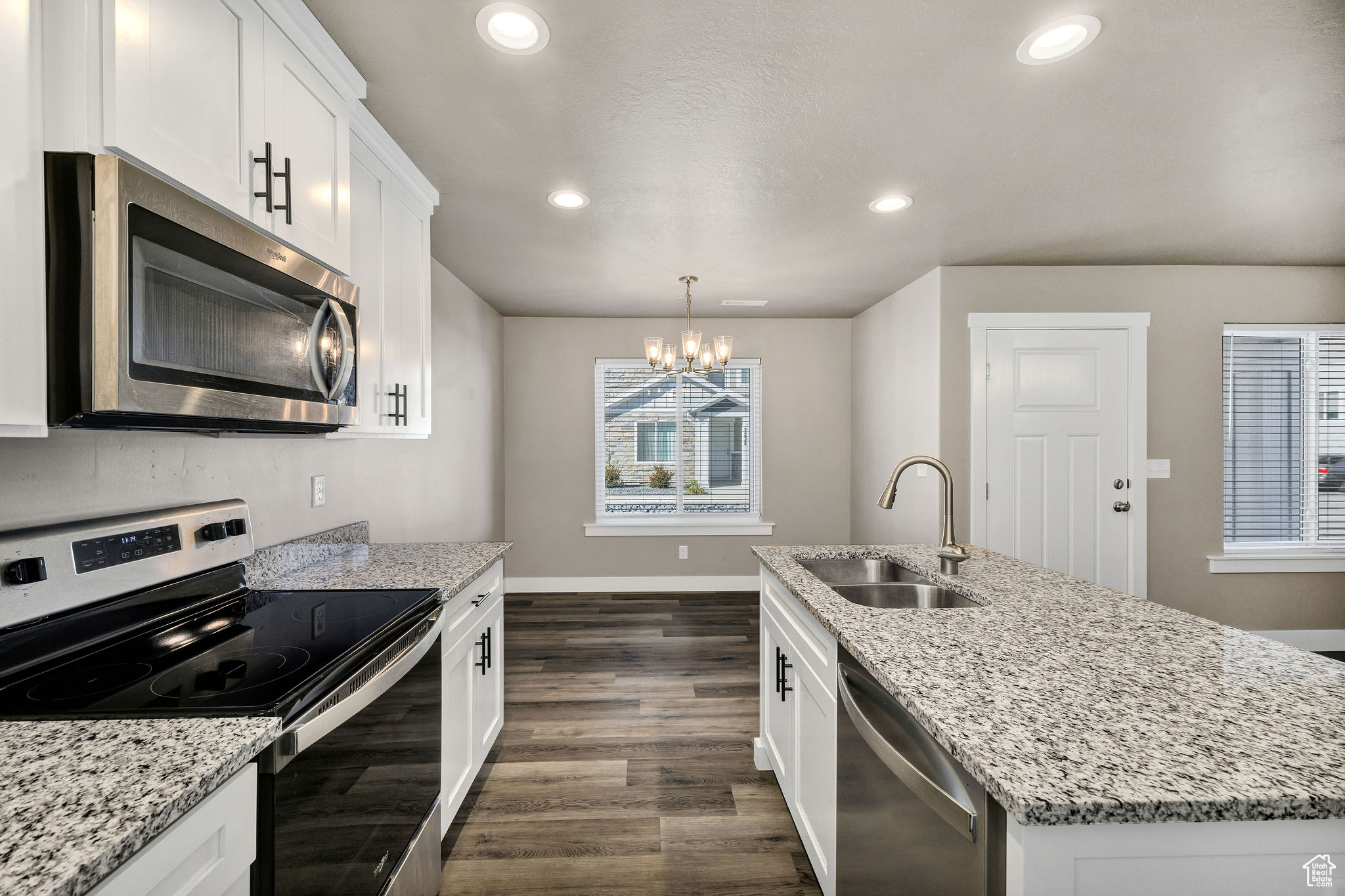 FIREFLY ESTATES - Residential