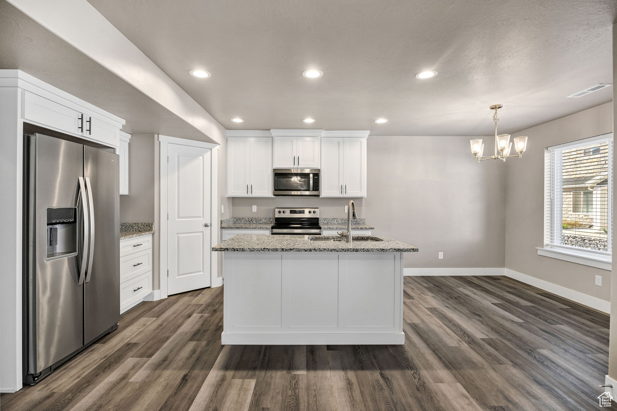 FIREFLY ESTATES - Residential