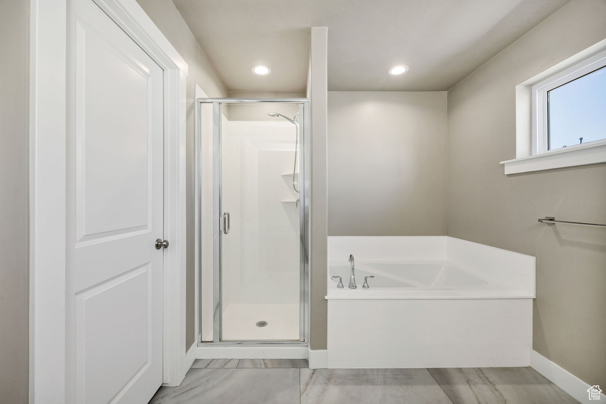 FIREFLY ESTATES - Residential