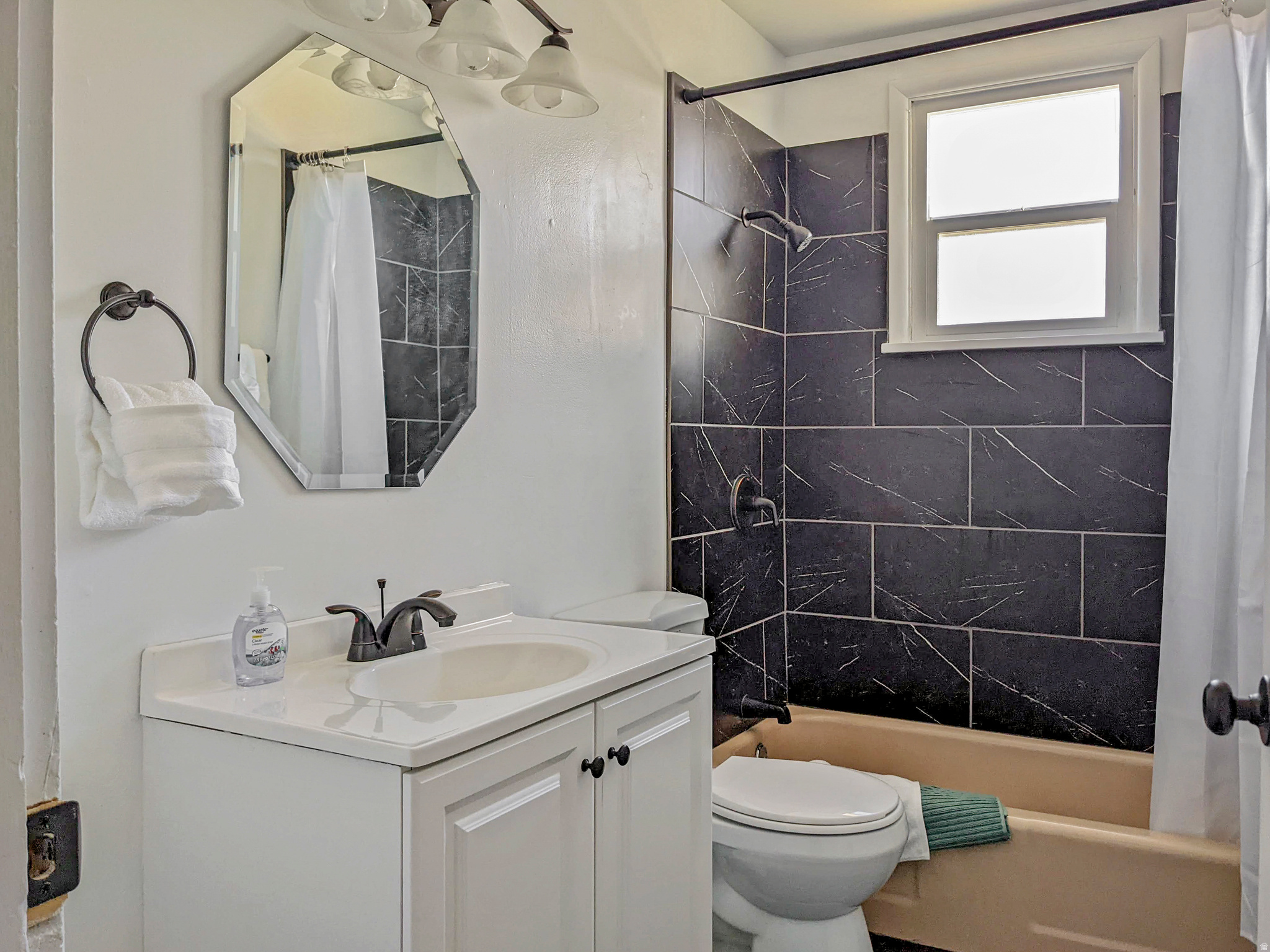 KANAB - Residential Income