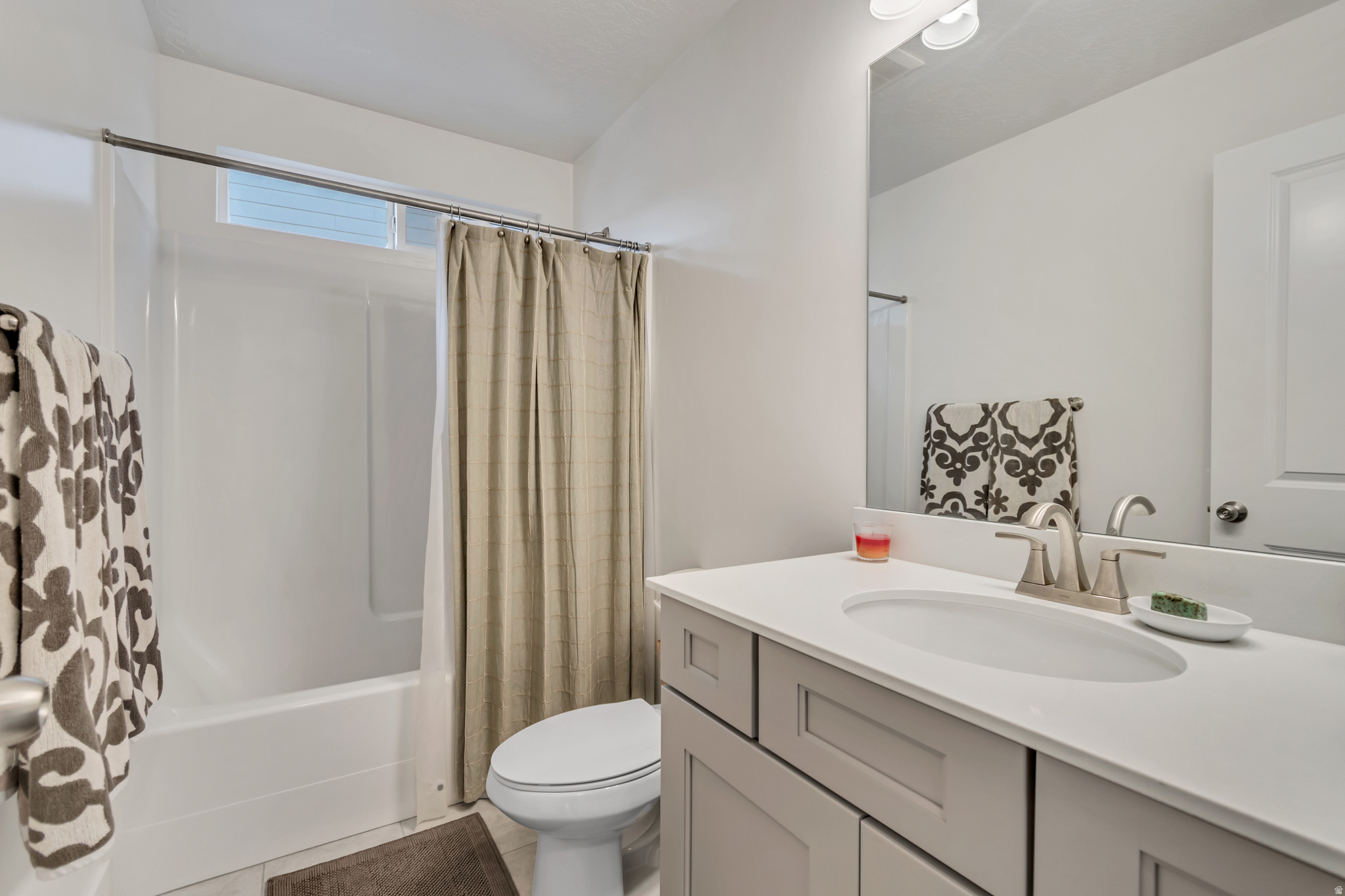 QUAILHILL - Residential