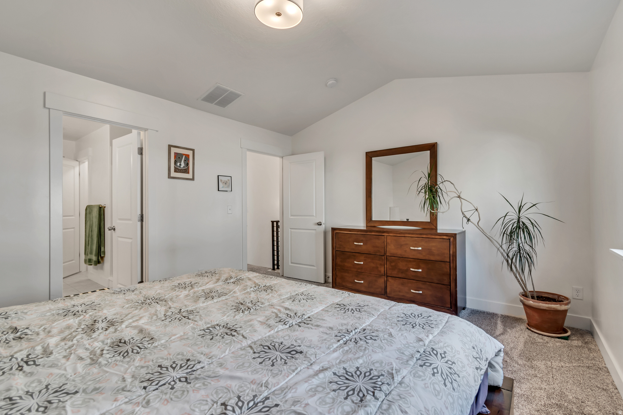 QUAILHILL - Residential