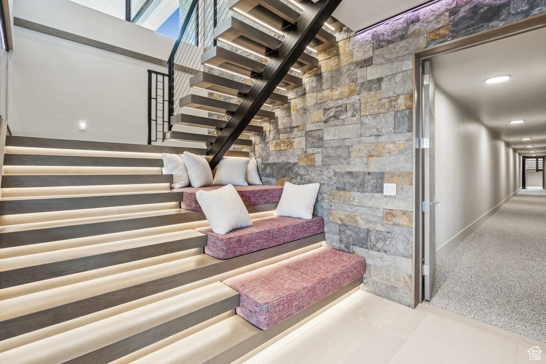 TUHAYE - Residential