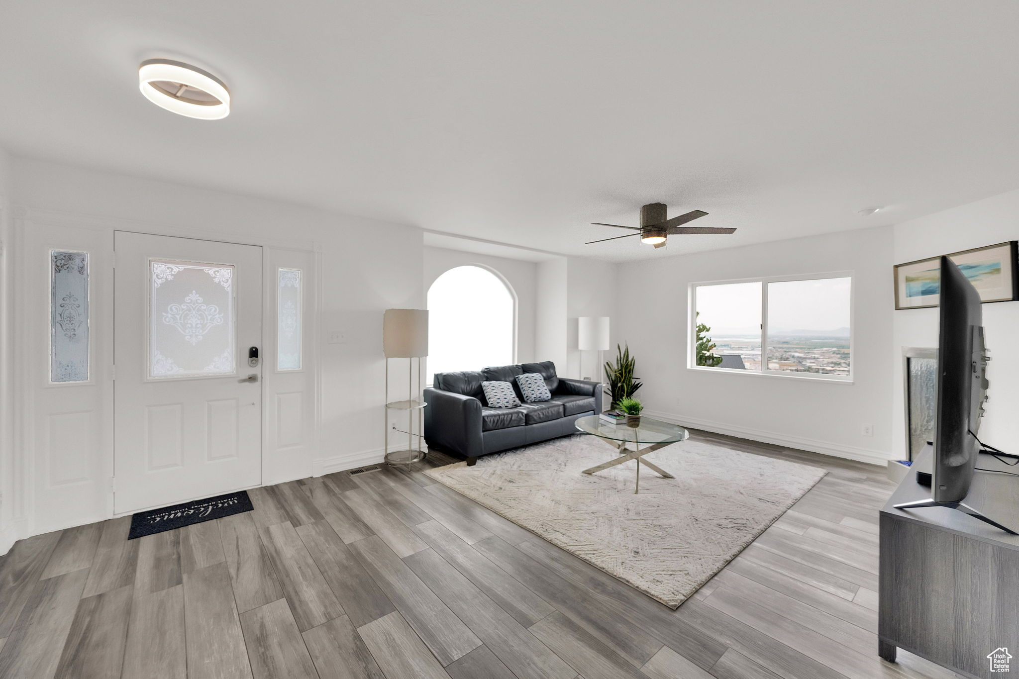 585 E MARIALANA WAY N