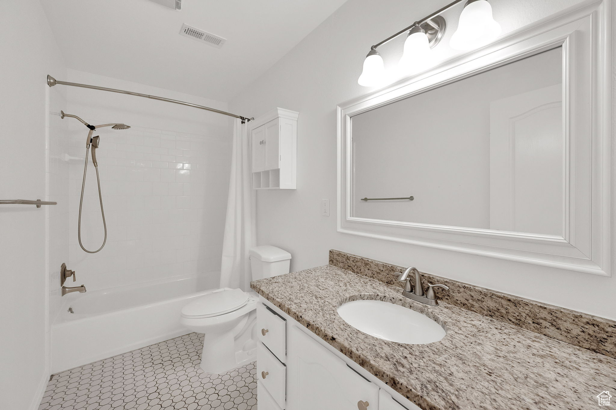 LAKEVIEW ESTATES - Residential