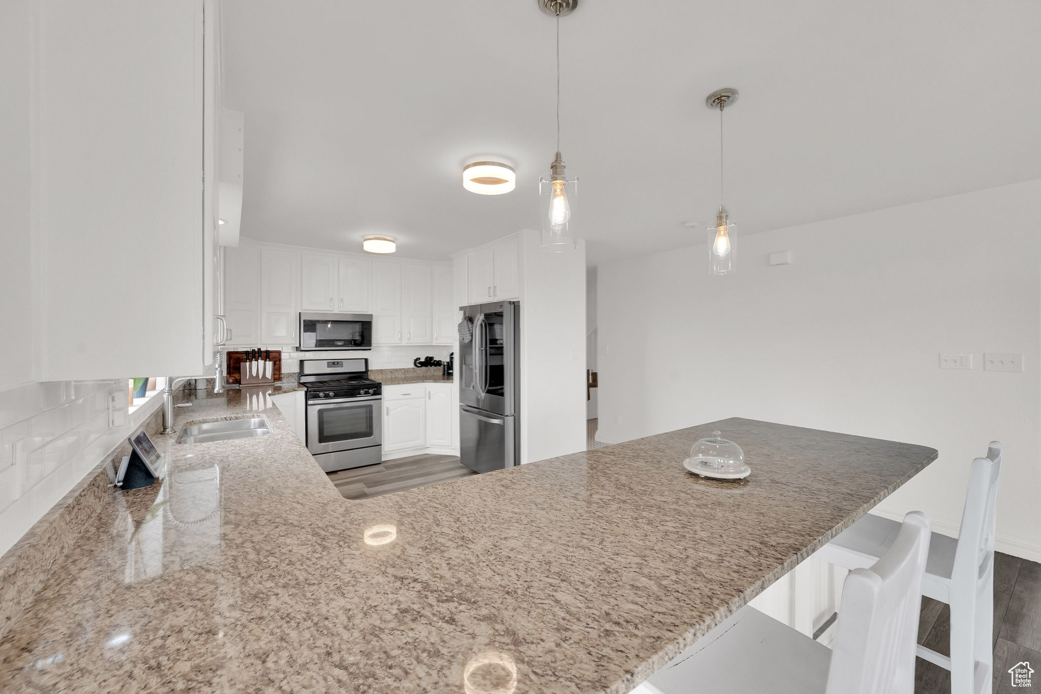 LAKEVIEW ESTATES - Residential