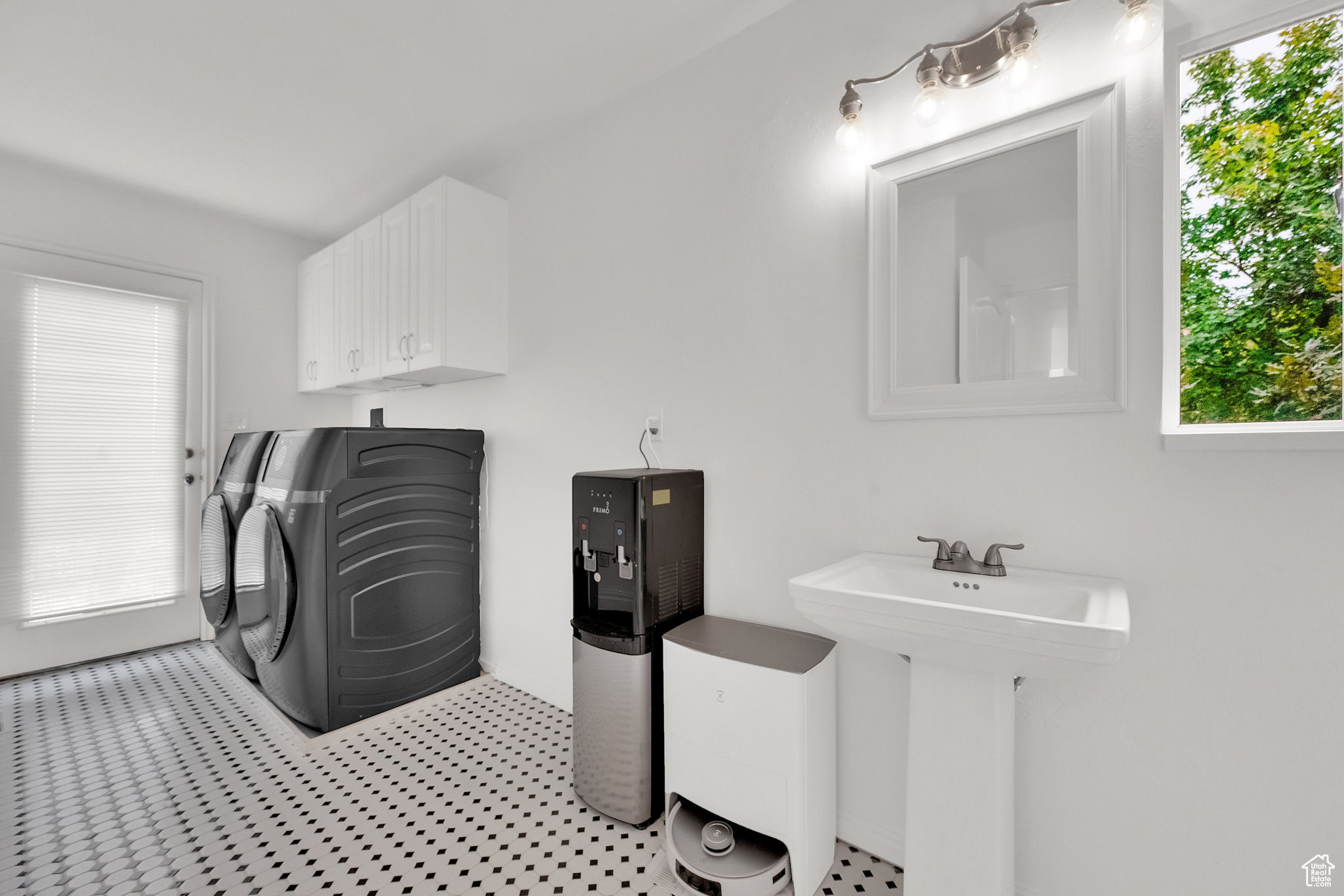 LAKEVIEW ESTATES - Residential