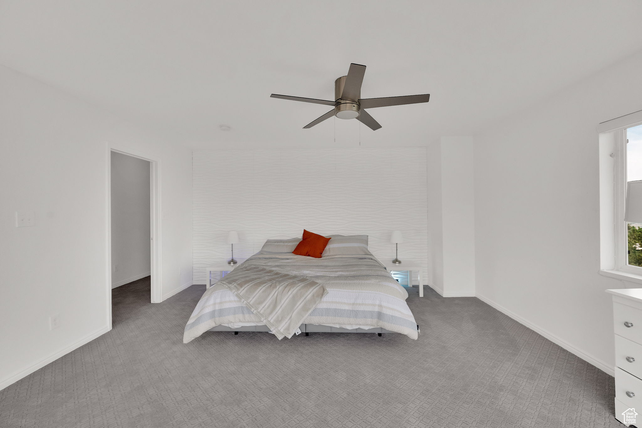 LAKEVIEW ESTATES - Residential