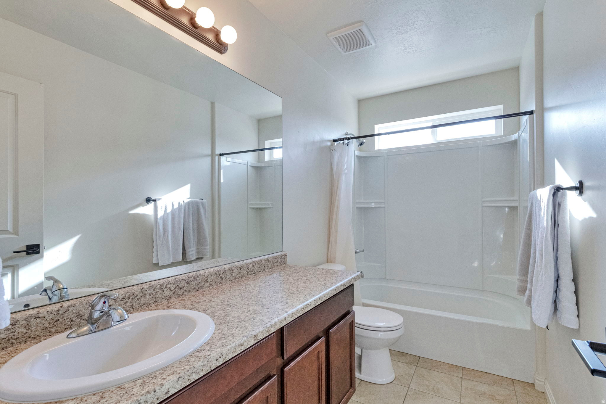 CRESTWOOD ESTATES SU - Residential